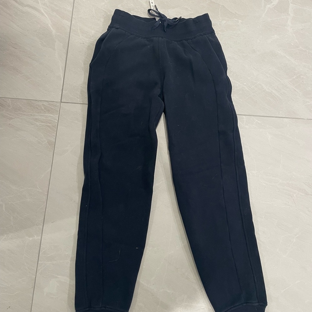 Women’s navy scuba jogger pants